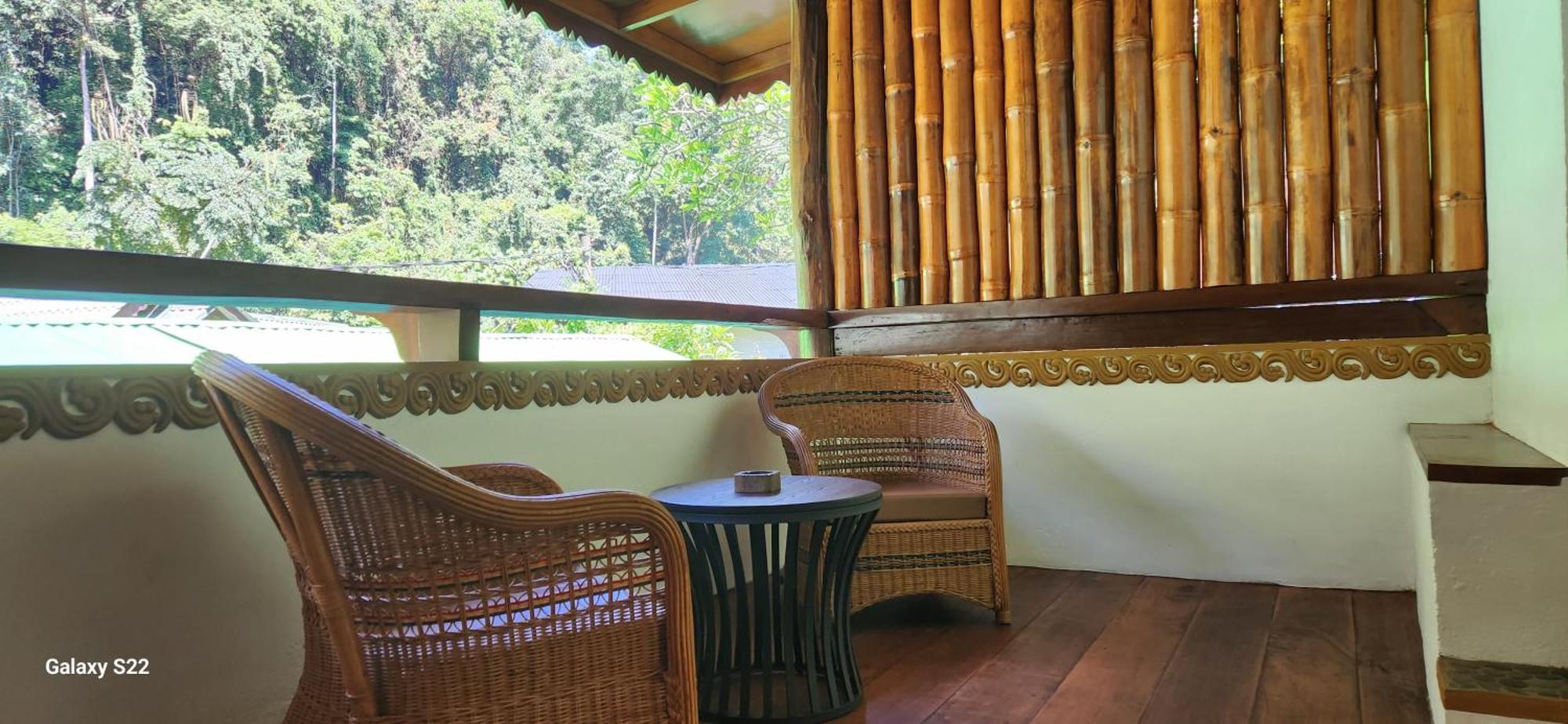 Sam's Bungalows Bukit Lawang Bagian luar foto