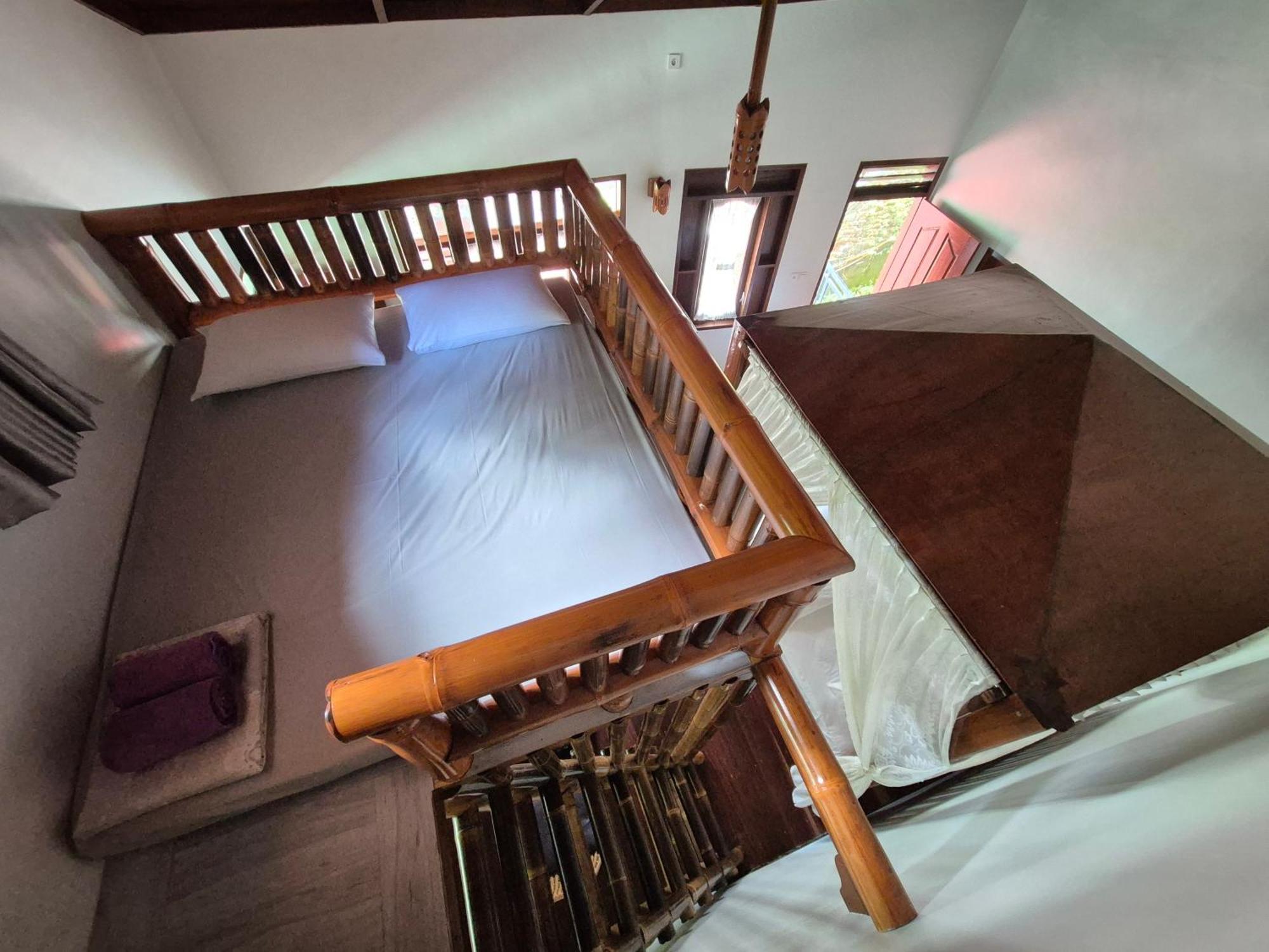 Sam's Bungalows Bukit Lawang Bagian luar foto