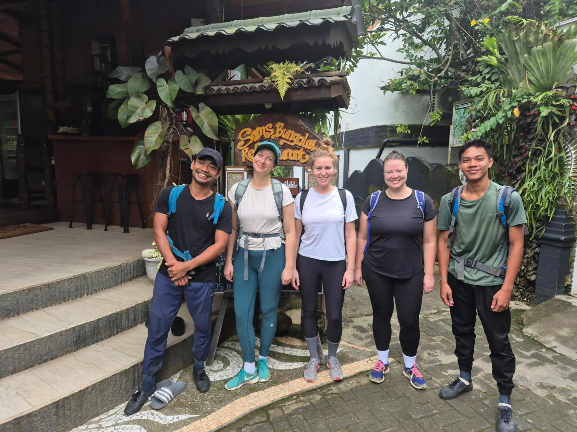 Sam's Bungalows Bukit Lawang Bagian luar foto