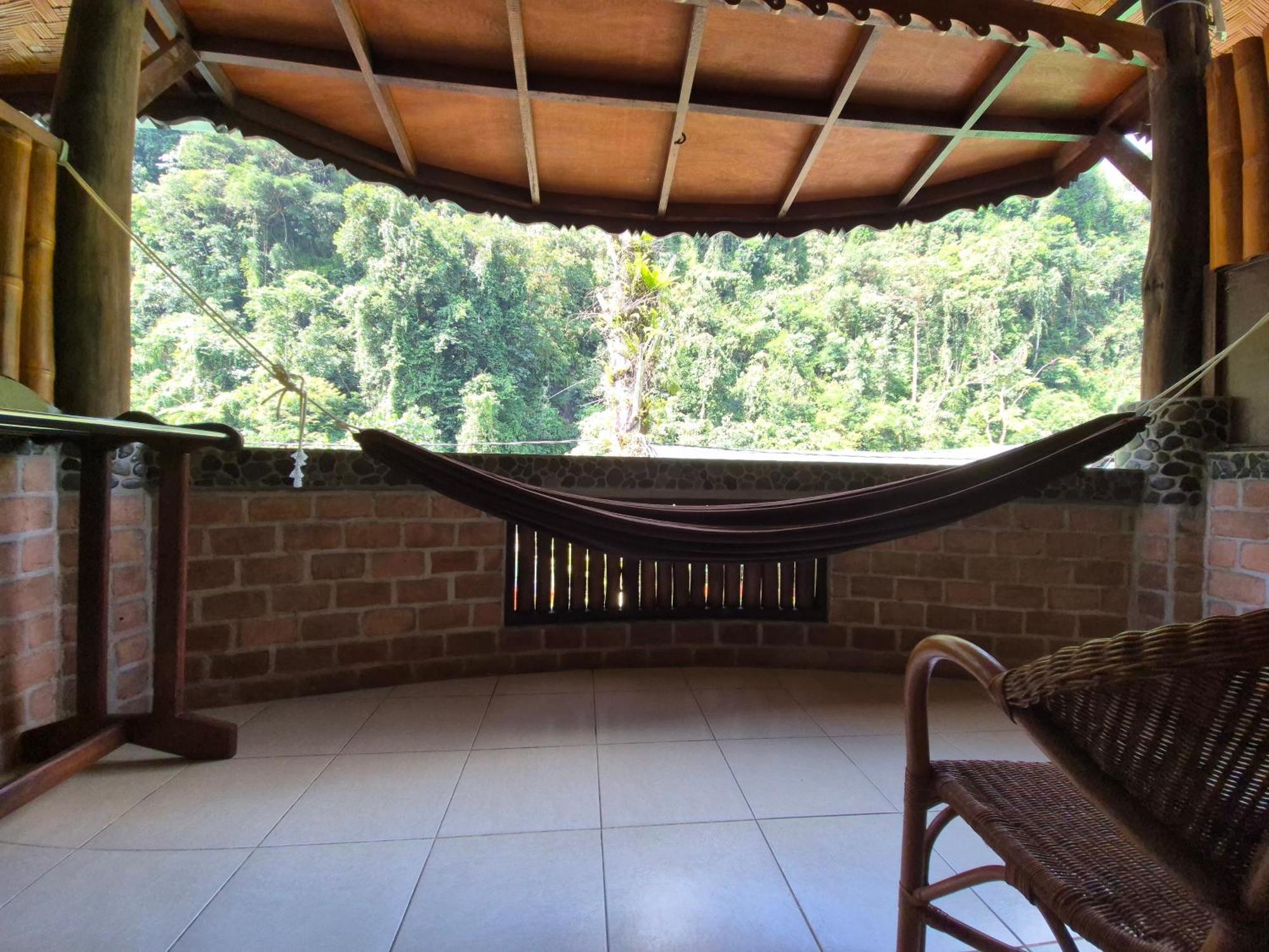 Sam's Bungalows Bukit Lawang Bagian luar foto