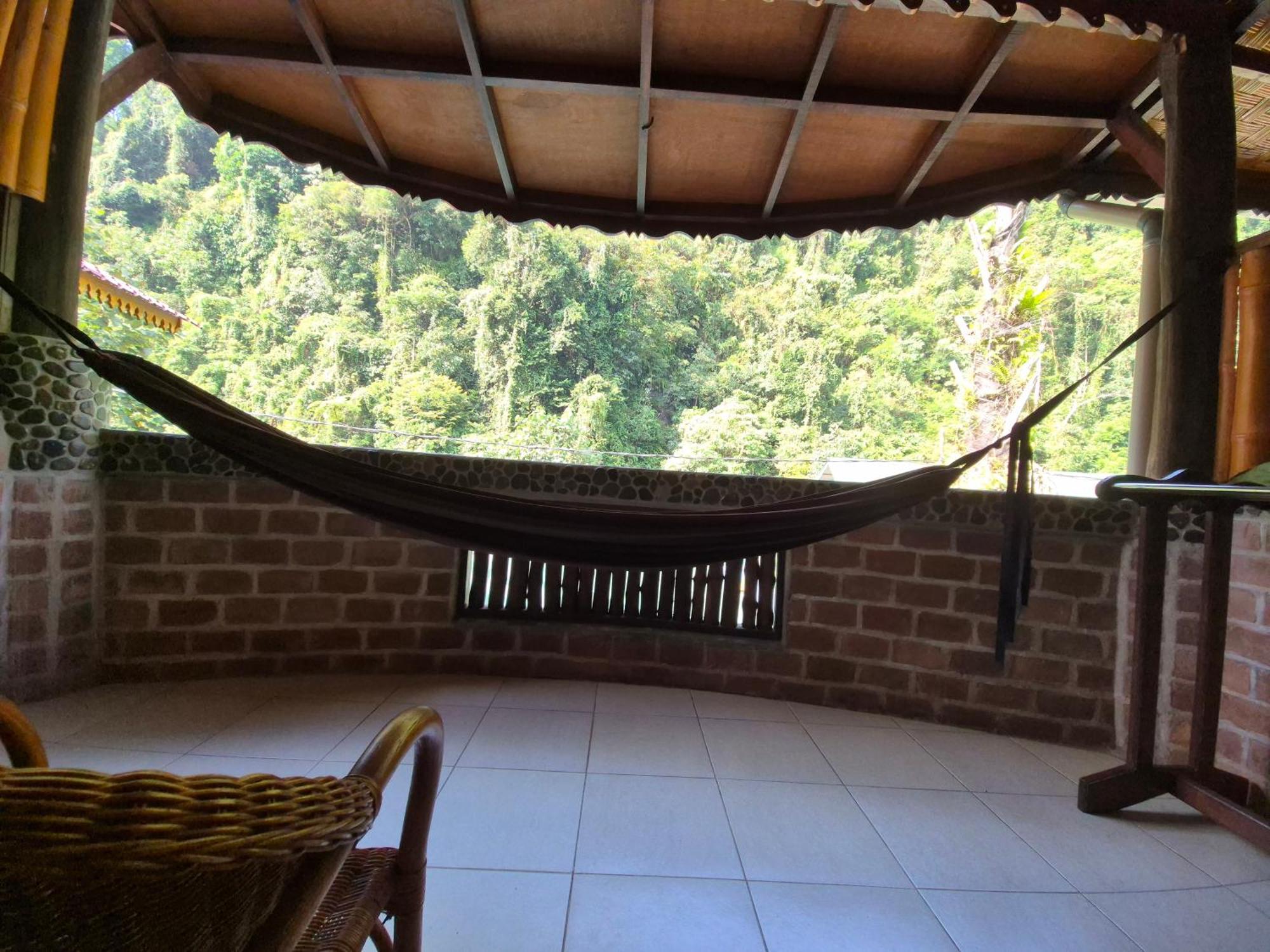 Sam's Bungalows Bukit Lawang Bagian luar foto